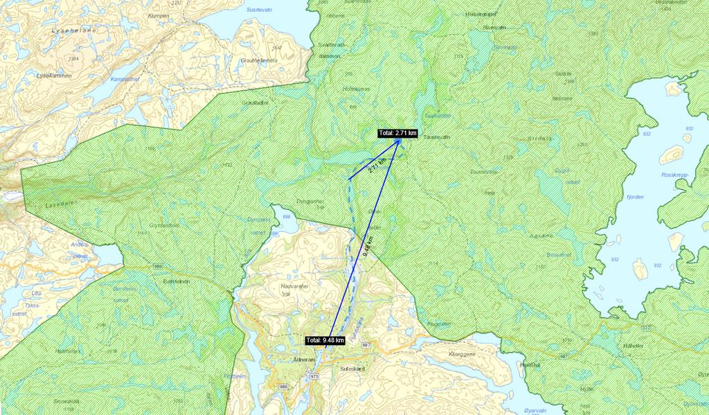 hennes bror har bruksrett på hovedhytte. Begge bygningene ligger på samme gards og bruks nummer og med samme festetomt. Tomta er bygslet på Ånen Ådneram i Sirdal sin grunn.