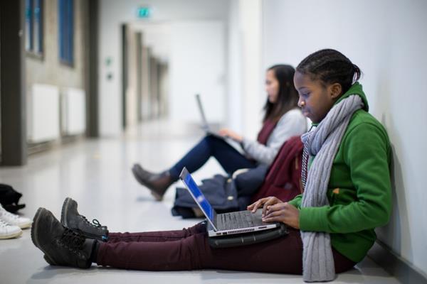 Teknologi og digitale ferdigheter Rammeverk for grunnleggende ferdigheter er fornyet når det gjelder digitale ferdigheter utgangspunkt for