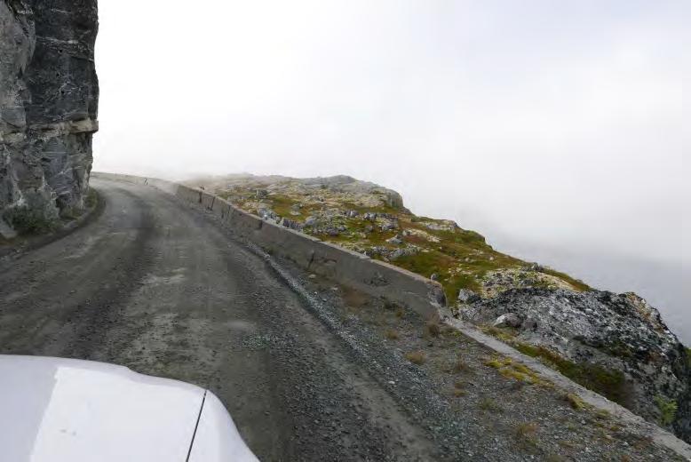 Det er nå årlig reparasjoner av veien på grunn av vann på avveie, og dette blir trolig et økende problem som følge av klimaendringer.