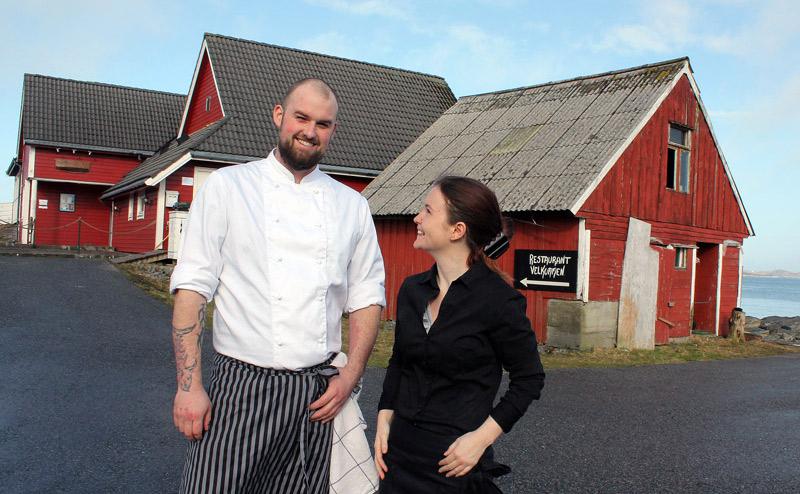 Etablerartenesta Restaurantdraumen i havgapet For eitt år sidan kom Linn (25) og Christian (28) til Sotra frå Ålesund for å vitje familie. Det endte med at dei opna restaurant på Hellesøy.