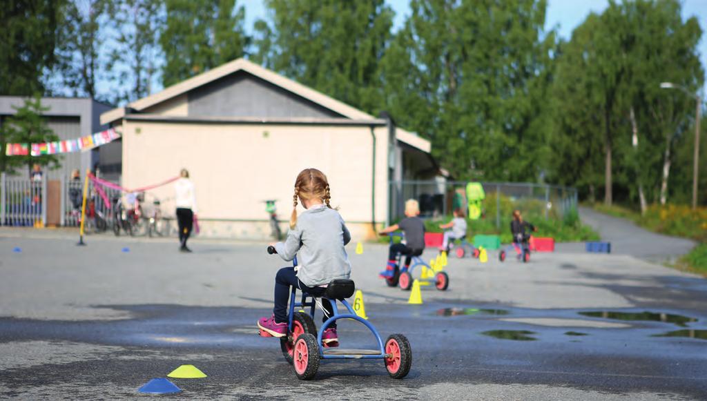 Velkommen til nytt barnehageår! Denne årsplanen inneholder informasjon om hvem som jobber i barnehagen og hvordan vi er organisert.