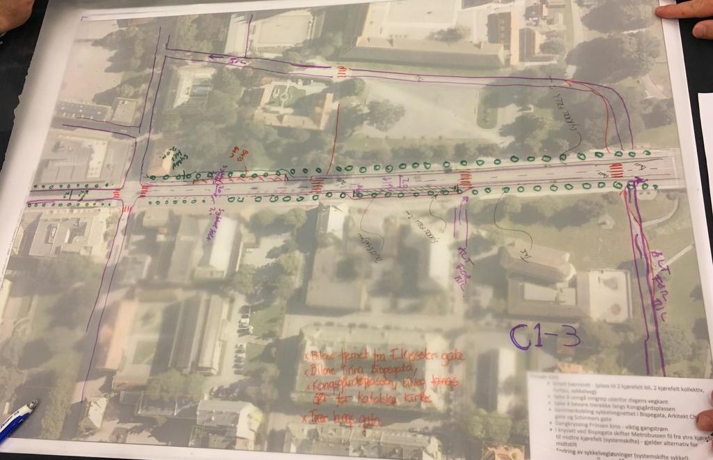 C1-3 C1-2: Alternativ C1-2 ble ikke skissert opp men diskutert og la tankegrunnlag for alternativ C1-3. Spørsmål som kom opp var: Hvilken side skal man gå?