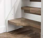 Den smale, tøffe trappen er et overraskende element i rommet, og sambatrinn kan tilpasses ulike