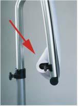 Den integrerte sidearmen kan forlenges og brukes på begge sidene av flippovertavlen.