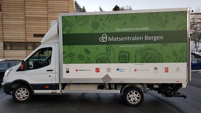 ÅRSRAPPORT 2017 MATSENTRALEN I BERGEN Matsentralen Bergen ble etablert i 2017, og har som formål å bidra til redusert matsvinn ved å omfordele overskuddsmat til organisasjoner som kan distribuere