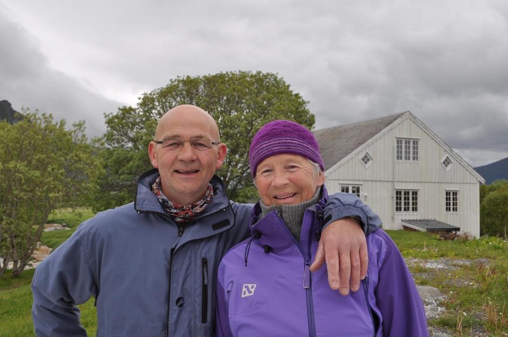 Det begynte med Sigrunn og Jan Møteplass for mestring - litt historikk fra Averøy i Møre og Romsdal som i 2006 som hadde ideen og tok initiativ til å foreslå Møteplass for yngre med demens som