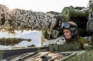 Soldat med 109 artillerivogn. Foto: Henrik Røyne/Forsvaret Foto: Fredrik RIngnes/Forsvaret 7.