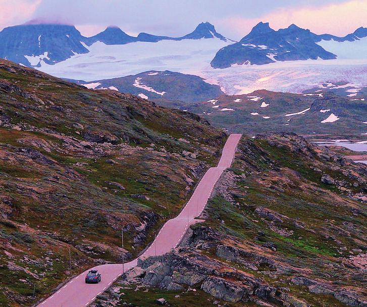 Han skal ha bodd på gården Hundorp i Gudbrandsdalen på 1000-tallet, og skal ha vært en av de mektigste menn i Gudbrandsdalen på den tiden, med rang som herse.