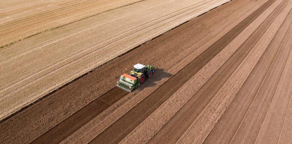 Alltid på rett spor. CLAAS styresystemer. Førerassistentsystemer Korrigeringssignaler. RTK (± 2-3 cm) Faststasjon Rekkevidde ca.