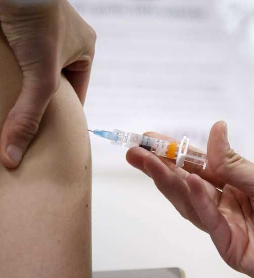 «Jeg er redd for bivirkninger» Årlig settes flere hundre millioner doser influensavaksiner i land som har gode systemer for rapportering av bivirkninger.