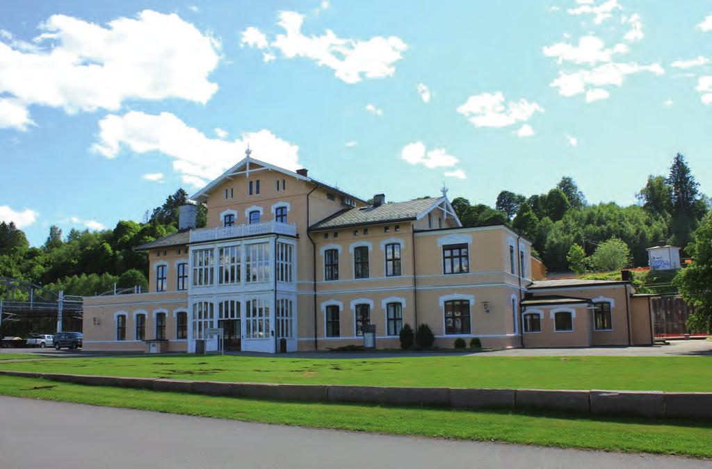 Lagmannsretten har også egne lokaler på Eidsvoll; i gamle Eidsvoll stasjonsbygning. Her er det bl.a. rettssaler og møterom.