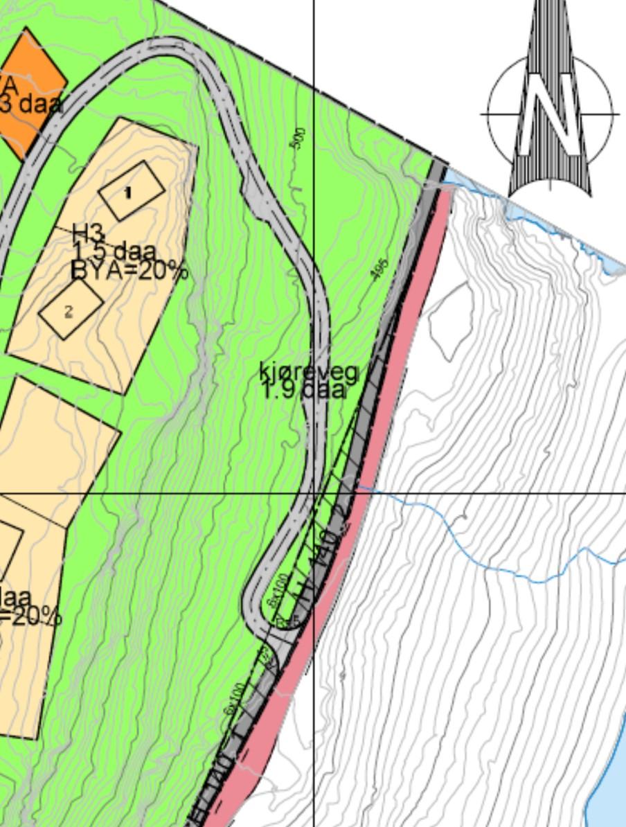 Hovudendringane gjeld tilkomstvegen opp frå fylkesvegen, sjå kartutsnitt over.