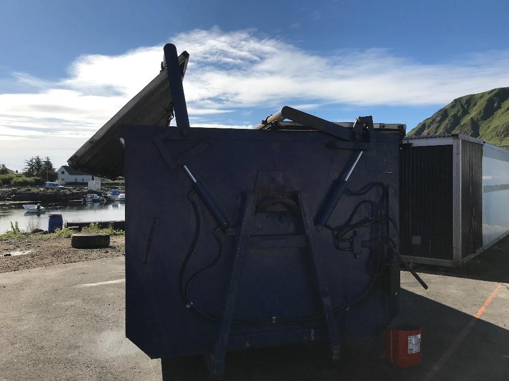 Foto: Fylkesmannen i Nordland. Lagringstank for våtorganisk avfall, Arctic Harvest AS Det mangler risikovurdering av dette temaet (lukt), jamfør avvik 2 (HMS).