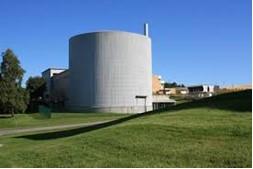 Tilsynet med atomanleggene ved IFE inkluderer blant annet selve reaktoranleggene, lagre for bestrålt og ubestrålt brensel, brenselsproduksjon for de to reaktorene, håndteringsceller