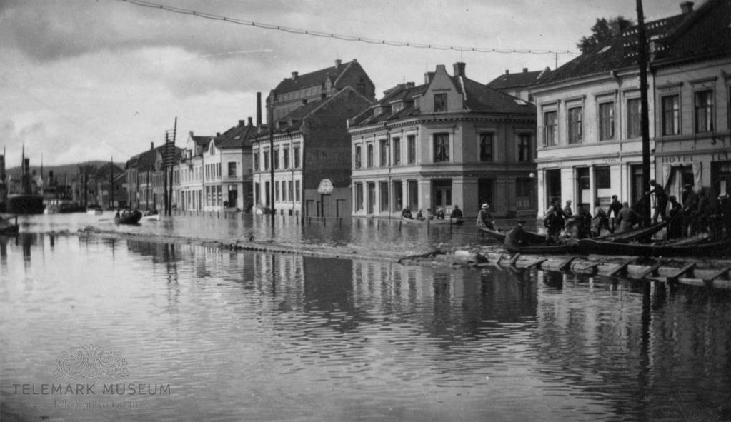 Fra flommen i 1927 (bilder med