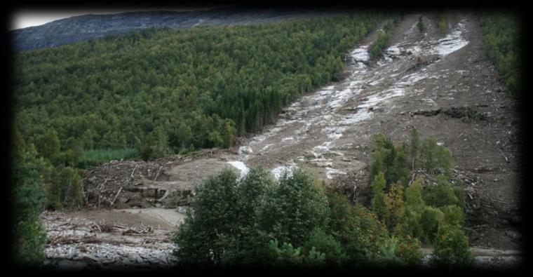 Skred i fremtidens klima Endringer i klima og hydrologi vil påvirke skredfaren: Mer ekstremnedbør i bratt terreng økt fare for flom-, jord-, og steinskred Høyere temperatur