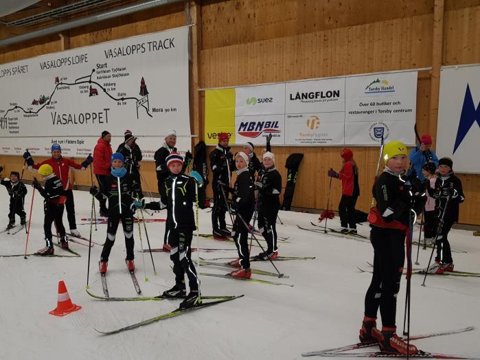 Alle treningsgruppene gjennomførte to økter lørdag og én søndag. Lørdag kveld hadde vi sosial samling hvor vi samlet gikk i fakkeltog ned til Nordseter Fjellkirke.