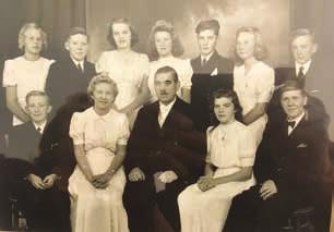 Konfirmantene for 75 år siden Her ser du de 11 konfirmantene som stod for Lillestølen i 1943.