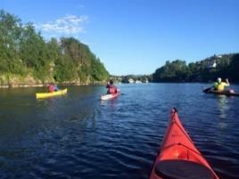 Padling Klubb: Nordhordland padleklubb Aktivitetstilbud: Lavterskelpadling på Flatøy for mennesker med funksjonsnedsettelse Kontaktinfo: Merethe Eikefet, e-post merethe.eikefet@gmail.