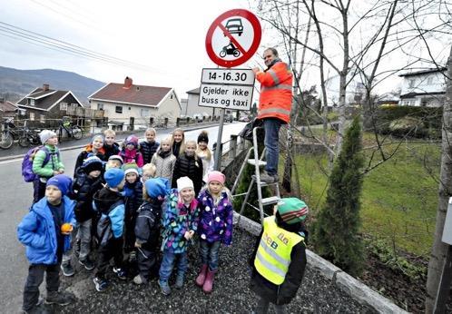 Trafikksikkerhet også før Setter elevene først Aksjonspreget Beboergrupper/ velforeninger Glade: Elevene ved Øren skole synes det er