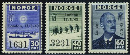 Pen 4-blokk med ø/v hjørnemarg og dato April-1926. Ett merke med produksjonsbetinget uregelmessighet i limet, ellers bra og **. Hengslet i marg. (3) 5951 ** 125, 128-29, 132-34, 136, 137-40, 144.