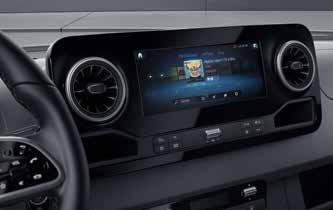Modulbasert tilbud for radio, multimedia og navigasjon Mercedes-Benz lydanlegg har DAB-radio samt Bluetooth -grensesnitt med håndfrifunksjon og USB-grensesnitt.