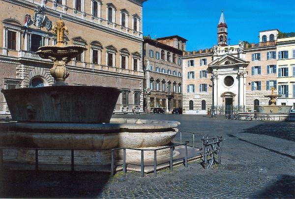 HOTEL CASA DI SANTA BRIGIDA Piazza Farnese, 96,