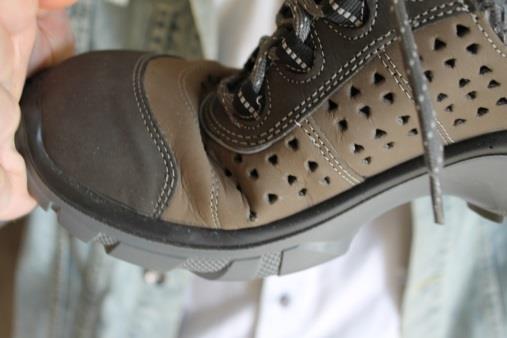 Test av skoens Fleksjonsaksen Skoens fleksjonsakse skal være i samsvar med fotens metatarsal break som er fleksjonsaksen (se meny 5.1 fig 2 akse 8.2).