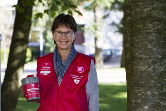 Samarbeid med skoler Lise Løland, Sola demensforening, har hatt et godt samarbeid med to ungdomsskoler i Sola som har klasser med valgfaget Innsats for andre.