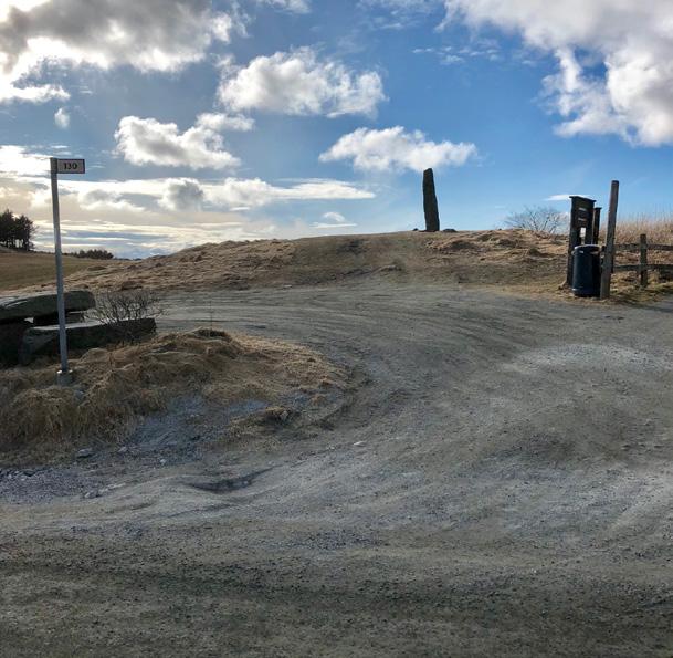 TINGHAUGRUNDEN Turen går gjennom eit variert landskap, over høgaste punkt i Klepp, Tinghaug (102m.o.h) med flott utsikt mot havet og i klarver ser du heilt til Bokn.