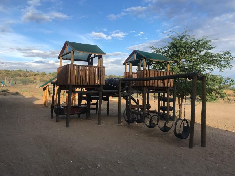 Praksis Praksisen varte fra januar til mars, og befant seg i Windhoek. Da vi ankom Namibia hadde vi et møte med våre nye praksisveiledere angående mulighetene våre og de ulike praksisplassene.