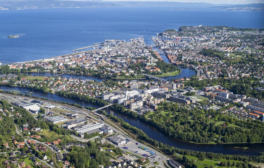 Anbefalinger om samarbeid mellom fastleger og sykehus i St. Olavs nedslagsfelt (Sør - Trøndelag) Versjon 2.51-19.06.18 Fagutvalg leger ble opprettet høsten 2017.