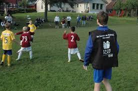 Hvordan forstå rollen som klubbdommer? Fotball for spillerne 12 år og yngre, er lek, ikke gravalvorlig.