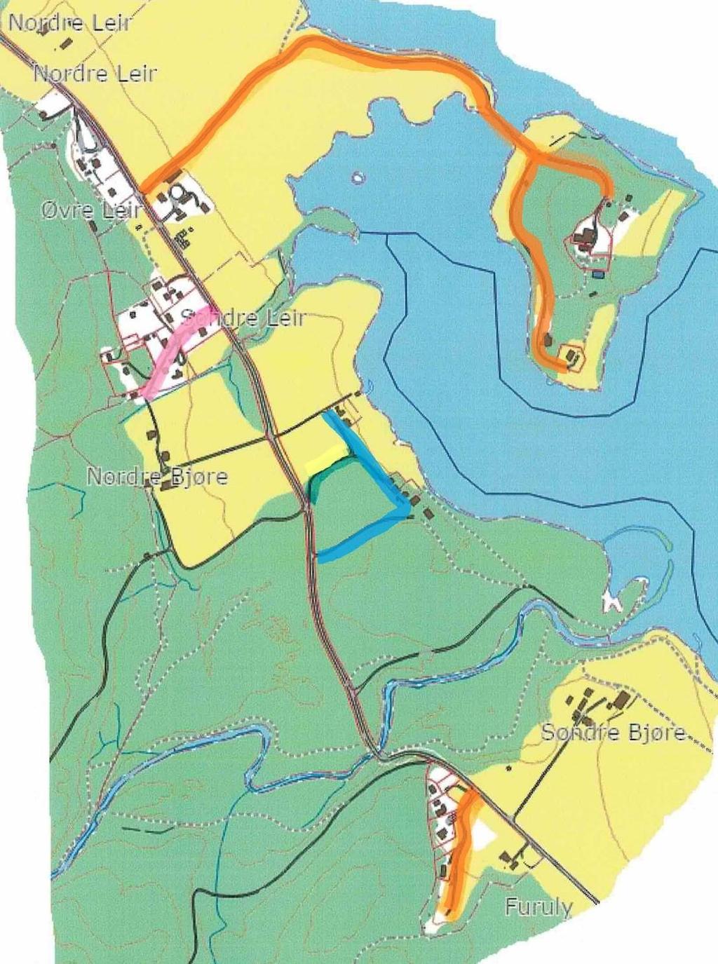 153: Sandmoen Veien tar av fra Fv. 192 til eiendommer utskilt fra eiendommen Bjøre. Det eldste navnet i område er Sandmoen.