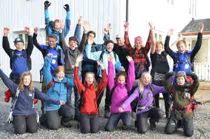 Gjennomførte aktivitets-tiltak 2013 - aktivitetstiltak gjennomført av friluftsrådene Glade deltakere Børgefjell Nasjonalpark 50 år. Foto: Helgeland Friluftsråd Fiskelykke?