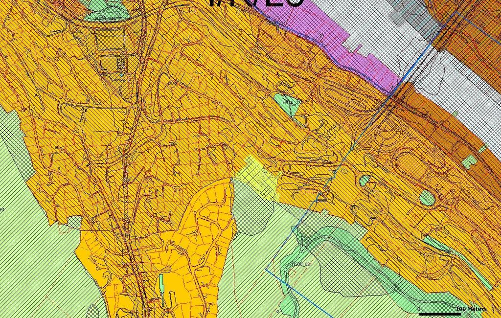 Figur 4: Utsnitt av den aktuelle eiendommen i KPA 2010, vist i gult innenfor rød