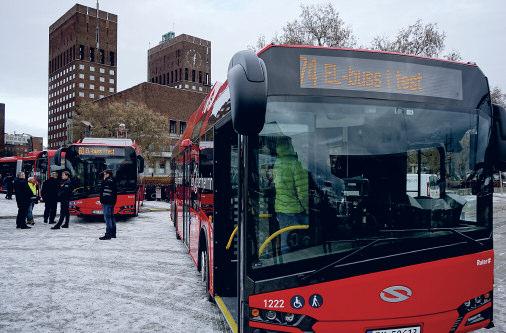 Belfast satser tungt på VanHool ExquiCity en vogntype «som kombinerer bussens