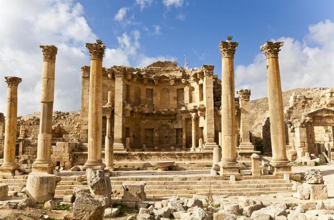mye annet i en av verdens eldste byer, Amman. Lunsj inkludert. 03.