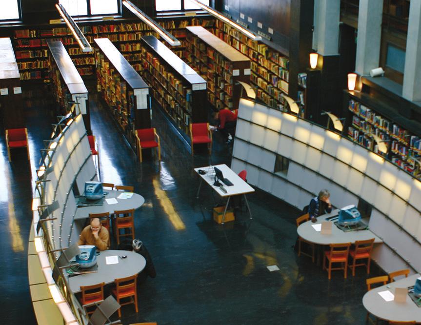 I dette har for eksempel folkebiblioteket en helt avgjørende rolle. De har fått en mer synlig rolle og større plass enn tidligere. Biblioteket er med på å sikre alle tilgang til uavhengig informasjon.