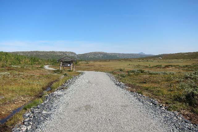 og av turgåere sommerstid. Det er anslagsvis ca.