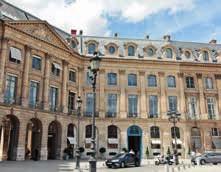 368-374 rue Saint-Honoré i Paris. Eiendommen består av 21 440 kvadratmeter kontorlokaler og 5 360 kvadratmeter butikklokaler.