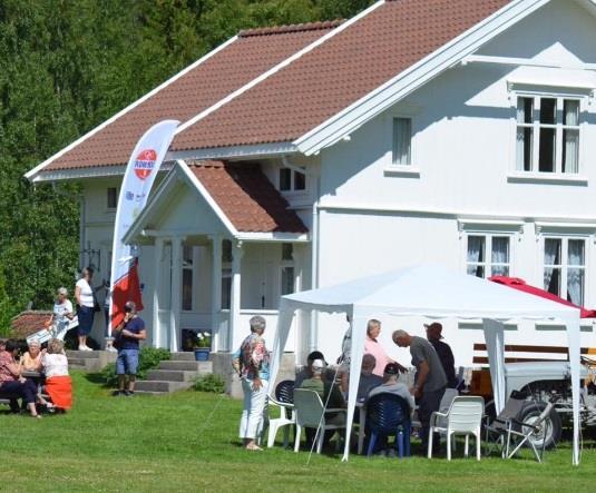 Kurøen Bygdetun sommeren 2018 Sesongstart for kioskdriften er 16. juni, og siste åpningsdag er 19. august. Berit Ludvigsen er årets sommerkoordinator på Kurøen. Hun er ansatt i perioden 15. juni t.o.m. 20. august. Leie av Tinghuset Kr.