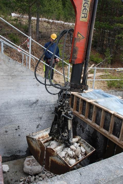 ørret i fisketrappa (Gjennomsnitt per år 1985-2012, harr: 421 og ørret: 77) Men bl.a. harr passerer ikke trappa før etter gyteperioden (trolig er trappa for tøff ved lav vanntemp.