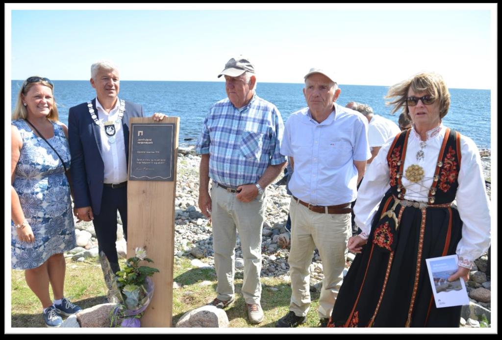 Forord Jomfruland nasjonalpark og Stråholmen landskapsvernområde skal sikre kystnaturen, landskapet og kulturarven for framtida.