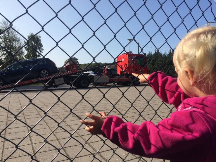 En som kanskje kunne ønsket seg noe mindre oppmerksomhet var han som måtte ringe tauebilen etter hjelp.