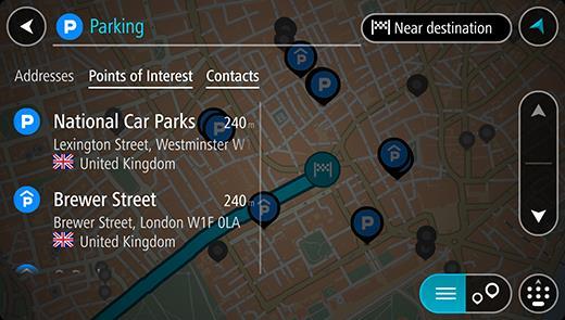 Hvis en rute er planlagt, viser kartet parkeringsplasser nær reisemålet ditt.