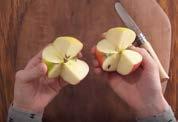 Slik skal Rudolf Steiner ha kuttet et eple Se hvordan man kan skjære et eple på en kreativ måte. Rudolf Steiner skal angivelig ha kuttet eplet slik sammen med barn.
