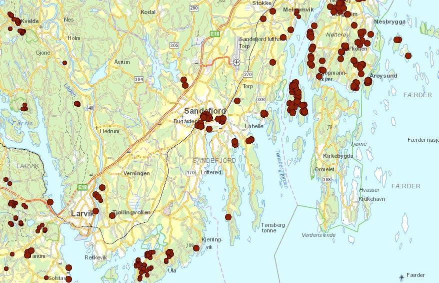 1.3 Verdier ved gammel eik I løpet av eikas lange levetid oppstår mange viktige levesteder på og i treet, som er grunnlaget for eikas rike artsmangfold, som grov sprekkebark og ulike miljøer med død