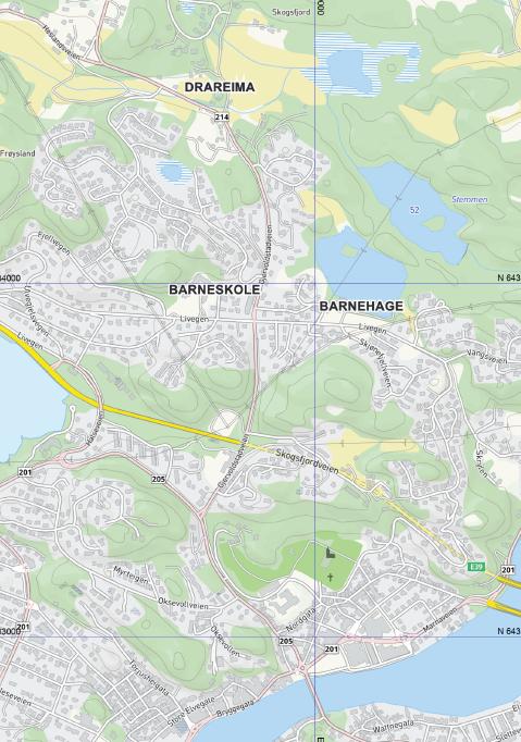 Planens avgrensning og eksisterende forhold Planområdet ligger like nord for Mandal sentrum, ved Frøysland. Området syd for Fylkesveien er delvis beplantet med granskog.