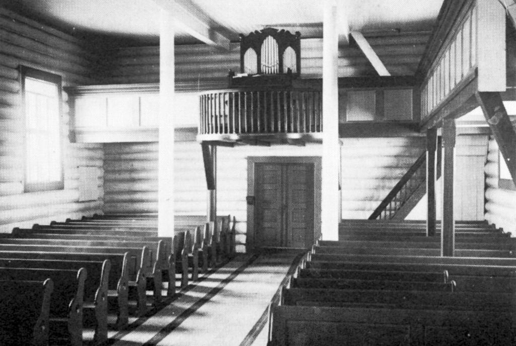 kirke som Tynset fikk orgel så sent som 1904 bidro til at den gamle salmesangtradisjonen fikk eksistere i en relativt stor menighet svært lenge i forhold til andre menigheter på Østlandet.